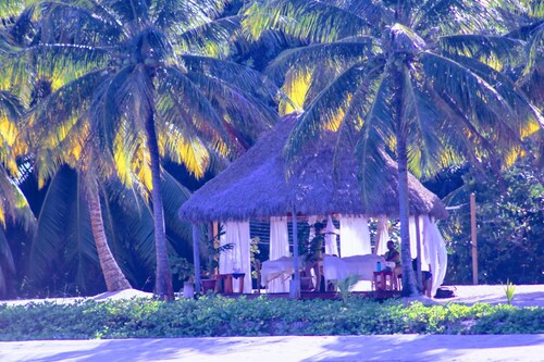 Palmento Grove Eco Cultural & Fishing Lodge