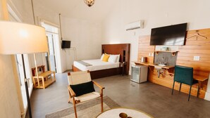 Suite (Room)