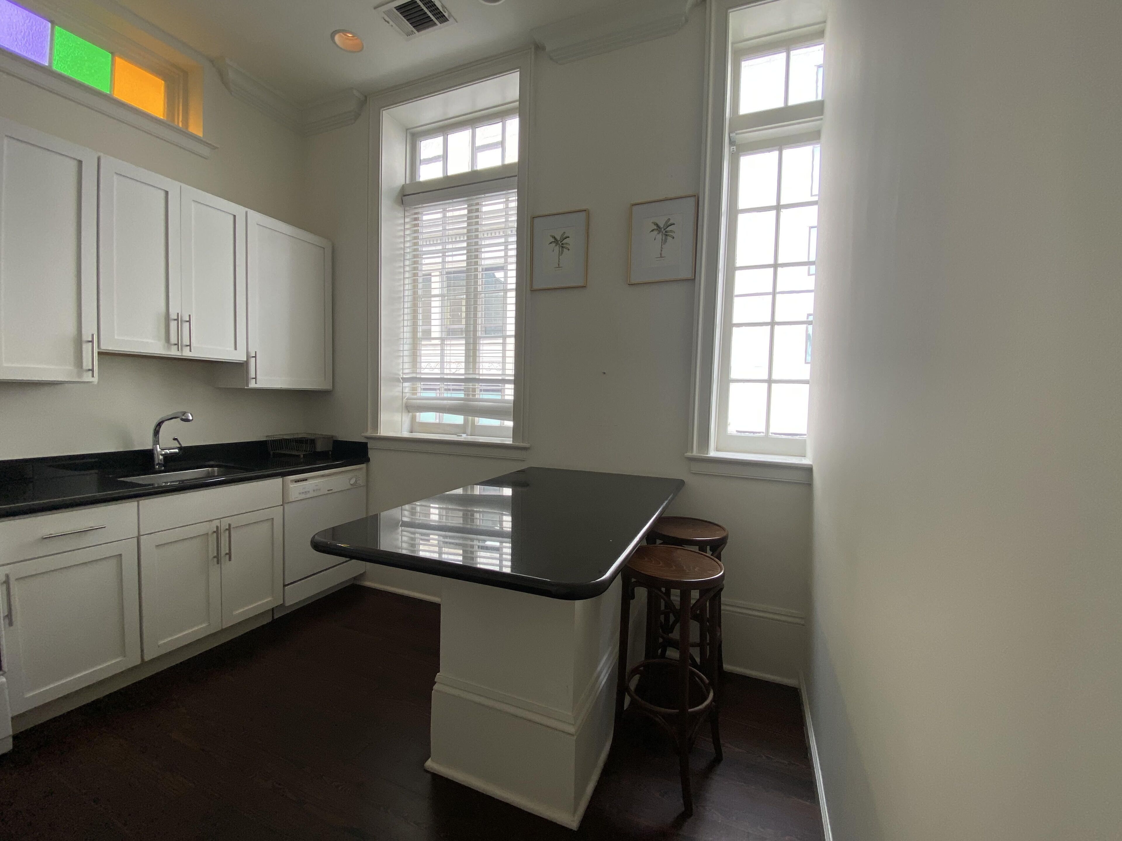 basic double room | shared kitchen facilities