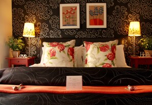 Three Bedroom Apartment  | 3 bedrooms, premium bedding, minibar, desk