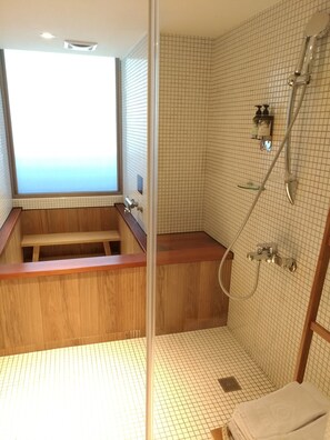 Suite | Premium bedding, down duvets, in-room safe, individually decorated - Energy Inn (Taipei)