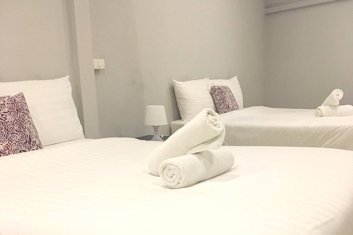 Family Room | Free WiFi
