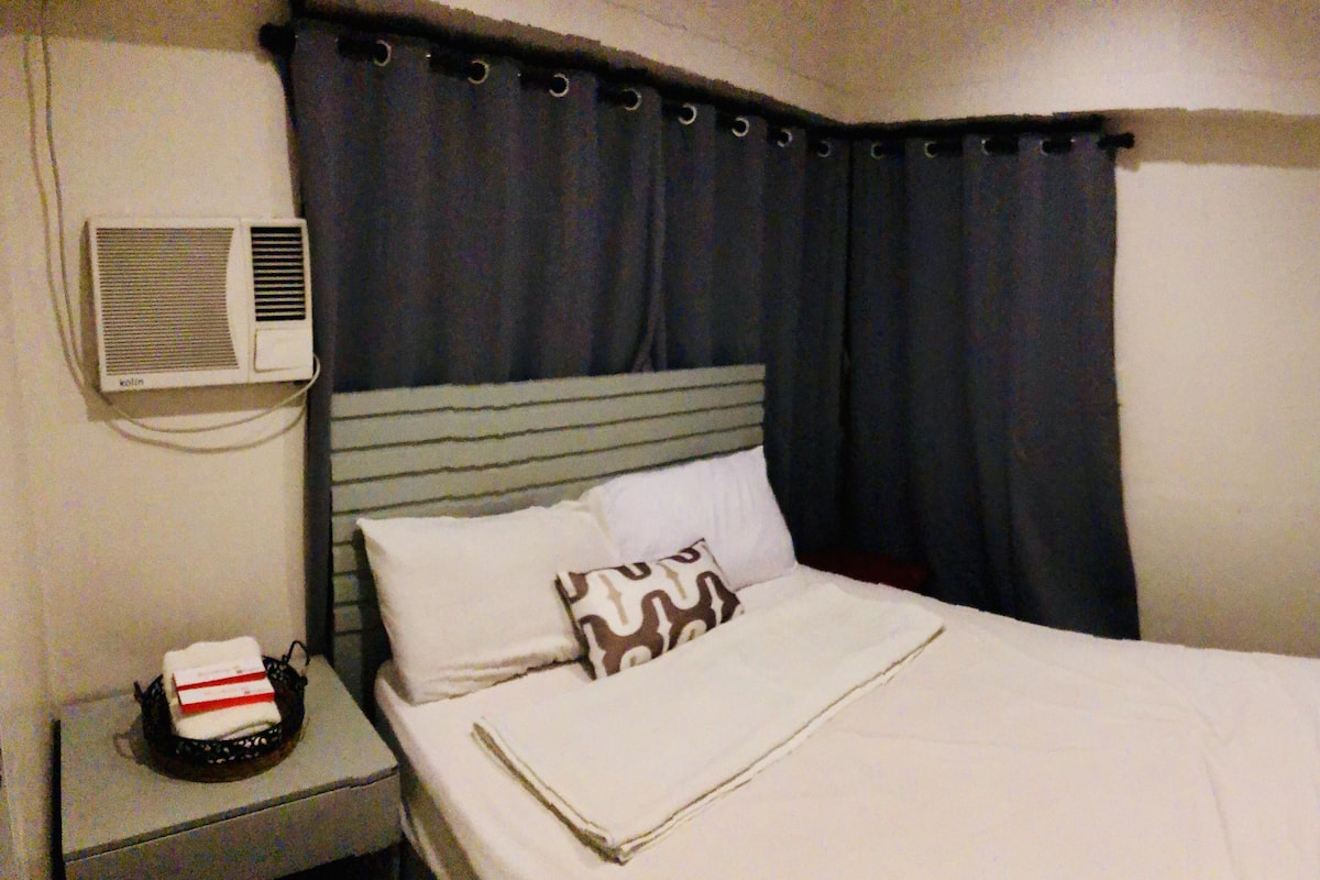 Standard Double Room | Desk, rollaway beds (surcharge), WiFi (free), bed sheets