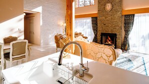 Phòng Suite Cao cấp | Bếp riêng