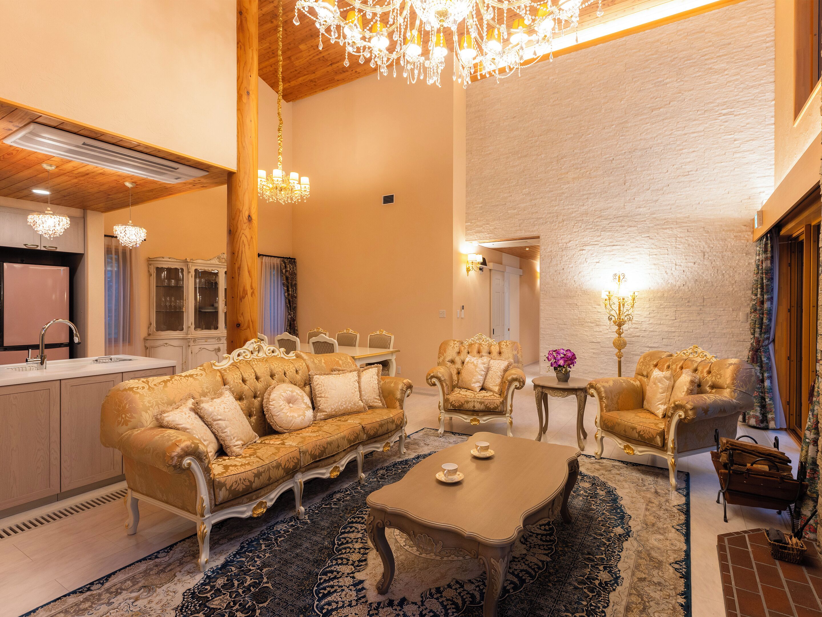 Luxury Suite | Individually decorated, desk, free rollaway beds, free WiFi