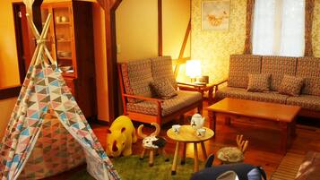 Family Cottage | 3 bedrooms, individually decorated, desk, free rollaway beds