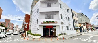 Slow Citi Guesthouse - Hostel