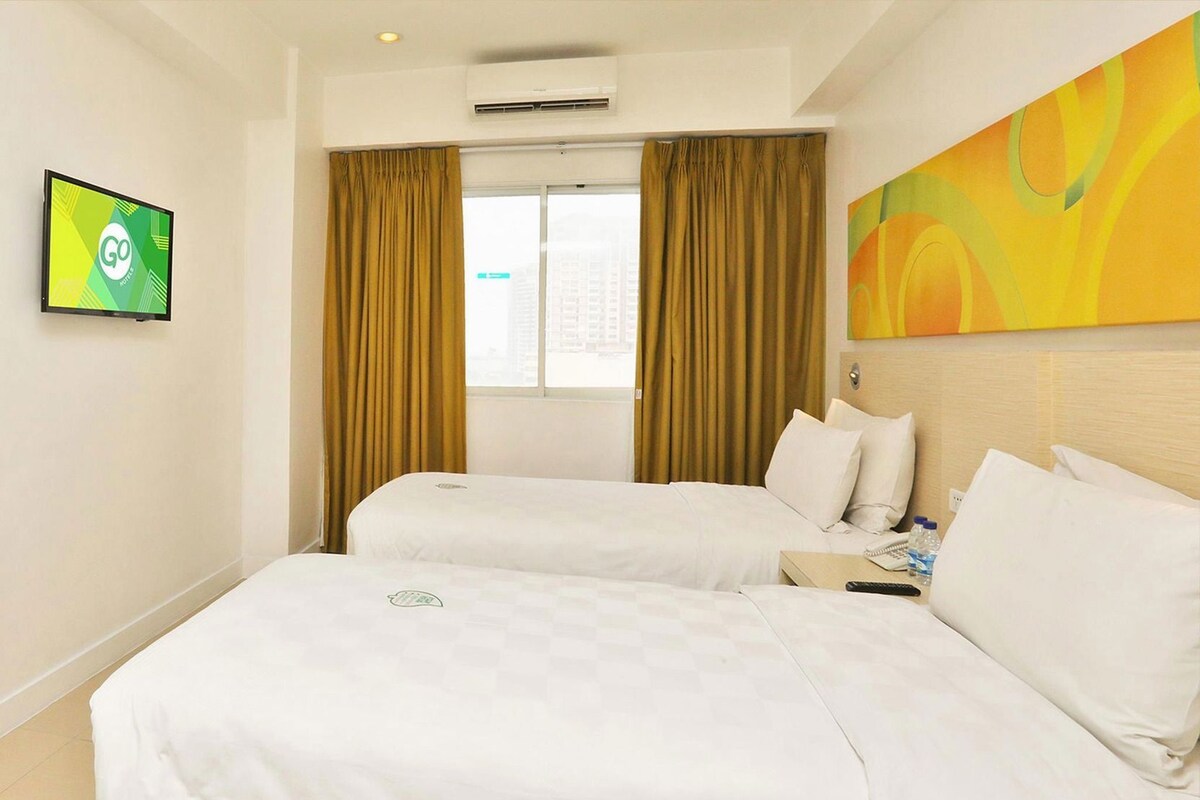In-room safe, desk, laptop workspace, blackout drapes