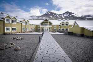 Property entrance - Sigló Hotel by Keahotels (Siglufjörður)
