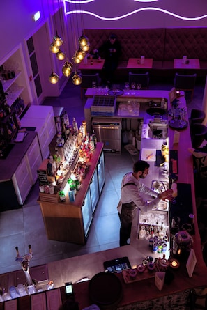 酒吧（店内）