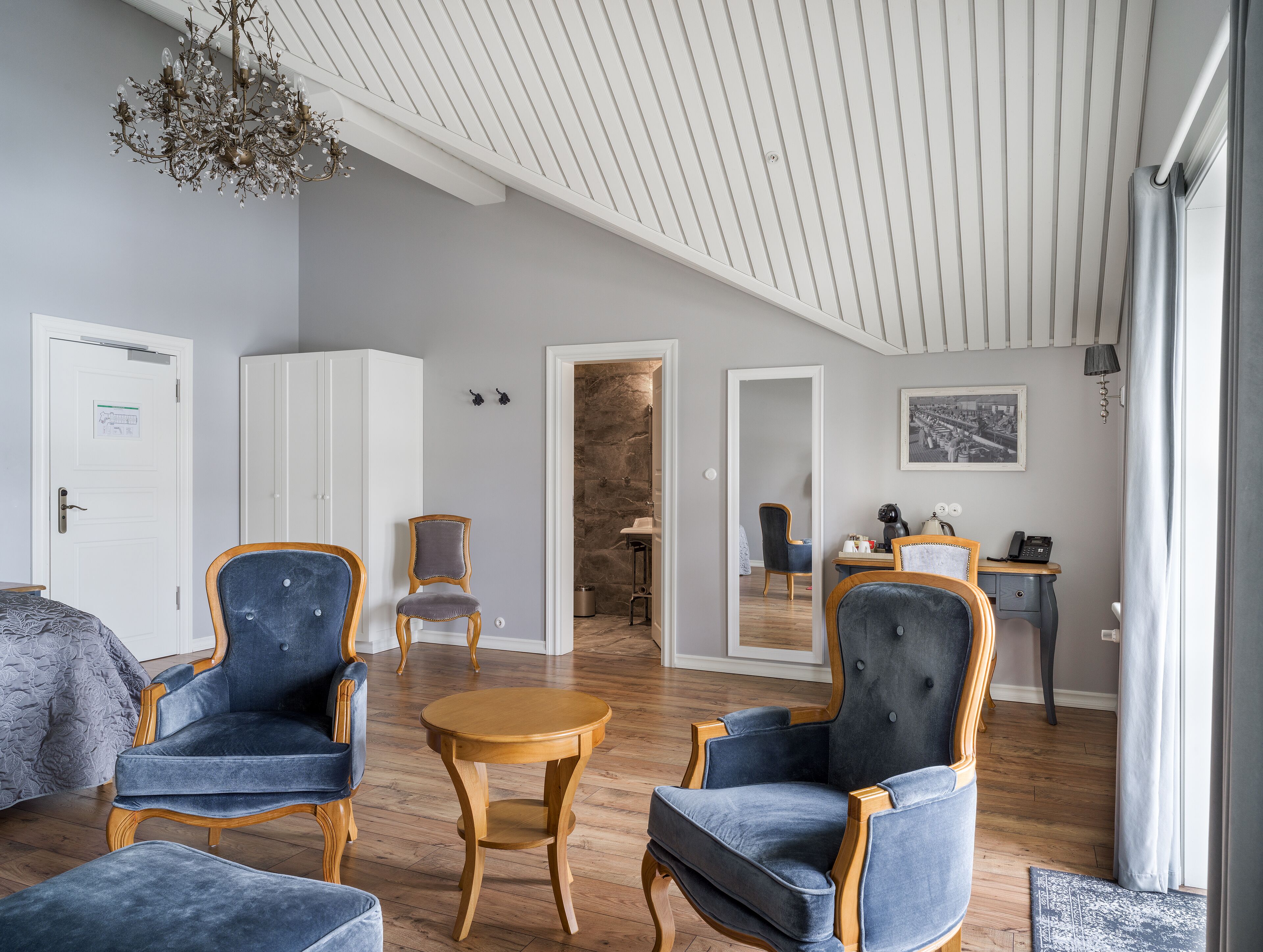 junior suite | in-room safe, desk, laptop workspace, blackout curtains