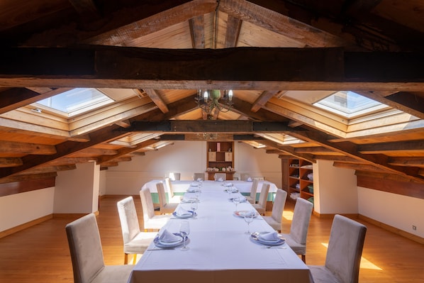 Banquet hall
