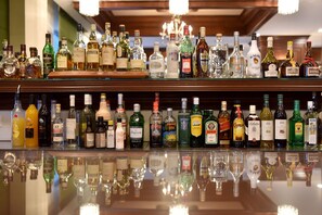 Lobby lounge - Alexander Mountain Resort (Amari)