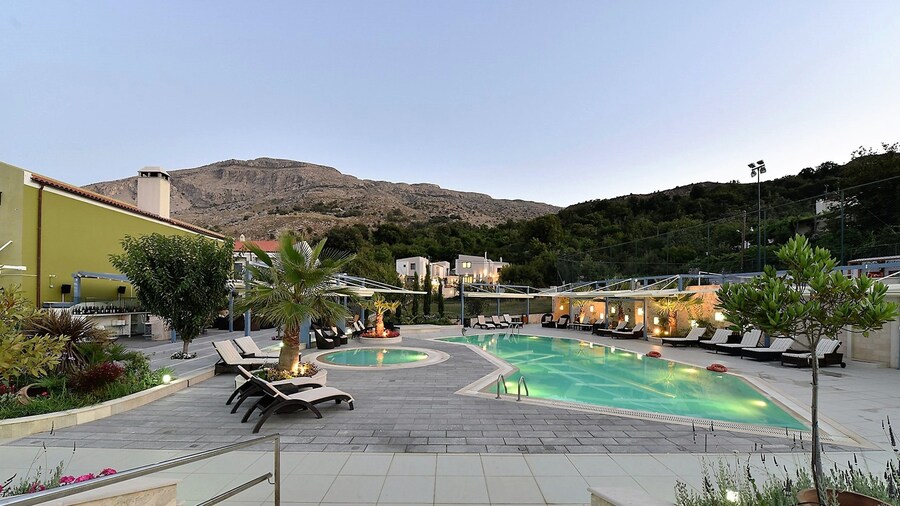 Alexander Mountain Resort