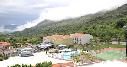 Alexander Mountain Resort