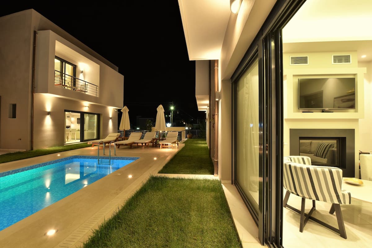 Suite Two Bedroom Split Level with Sharing Pool | View from room