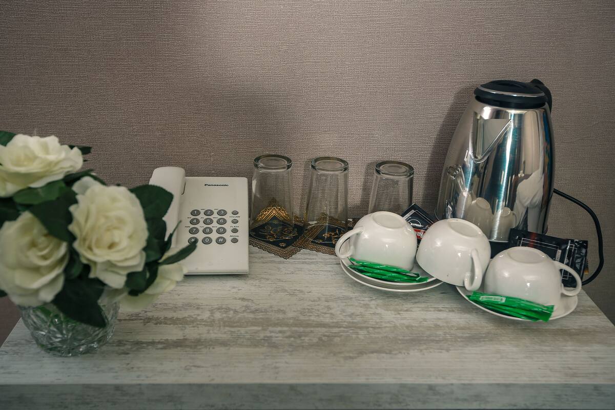 Minibar, bàn, màn/rèm cản sáng, phòng cách âm 