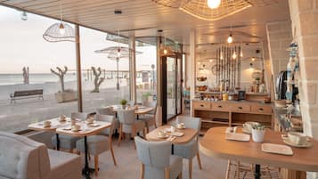 Daily buffet breakfast (EUR 12.9 per person)