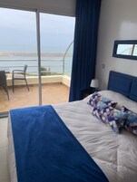 Cortinas blackout, cunas gratuitas y camas plegables/adicionales 