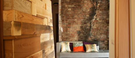 Coin salon dans le hall