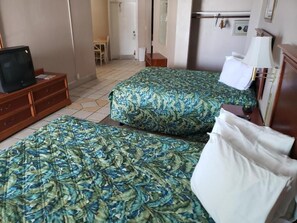 Iron/ironing board, free WiFi, bed sheets