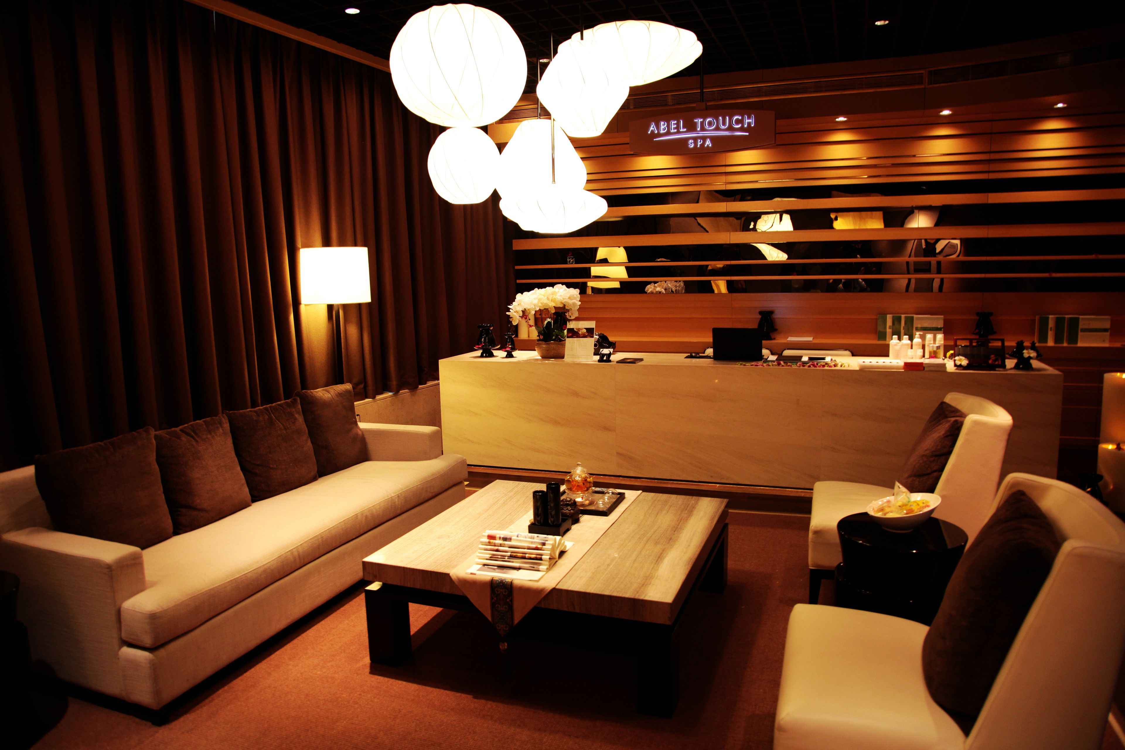 hot tub, steam room, body treatments, hydrotherapy, aromatherapy