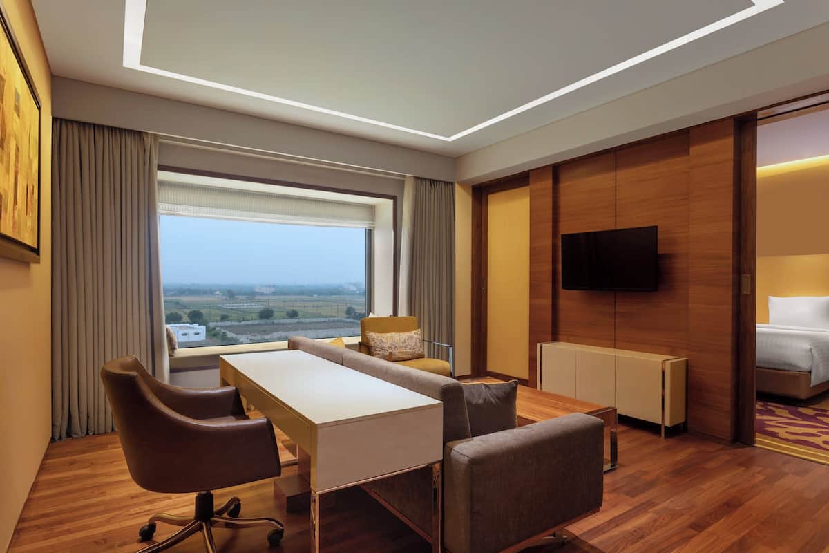 suite, 1 bedroom, city view | living room | 40-inch led tv with satellite channels, tv