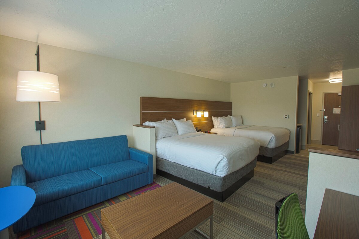 Suite, 2 Queen Beds | Egyptian cotton sheets, premium bedding, down comforters, in-room safe