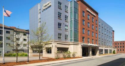 Hampton Inn & Suites Worcester