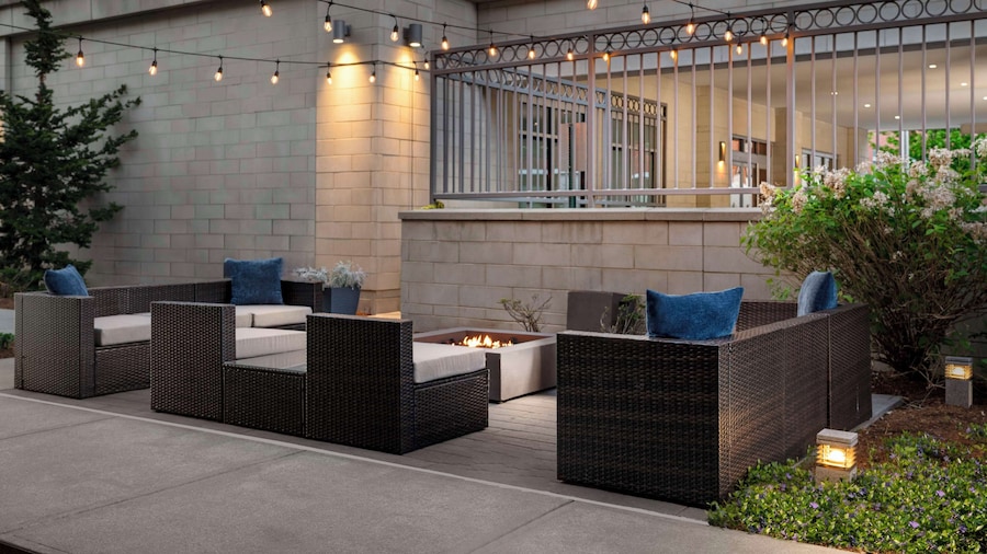 Hampton Inn & Suites Worcester