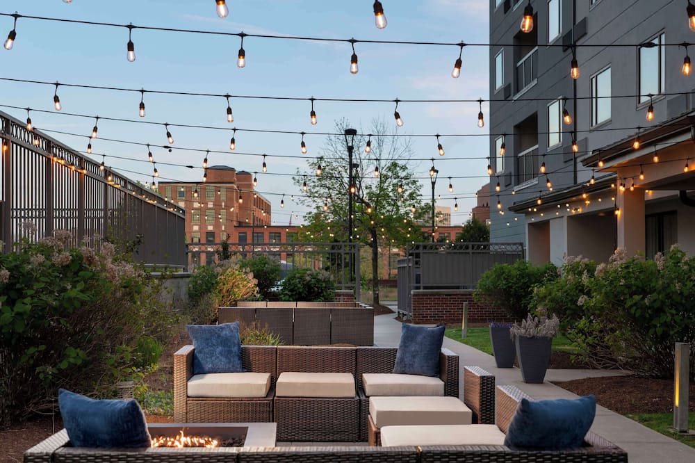Hampton Inn & Suites Worcester