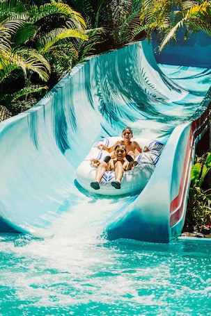 Waterslide. Hotel Parque Acuático La Caldera