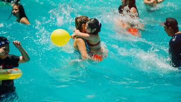 2 outdoor pools, pool umbrellas, pool loungers