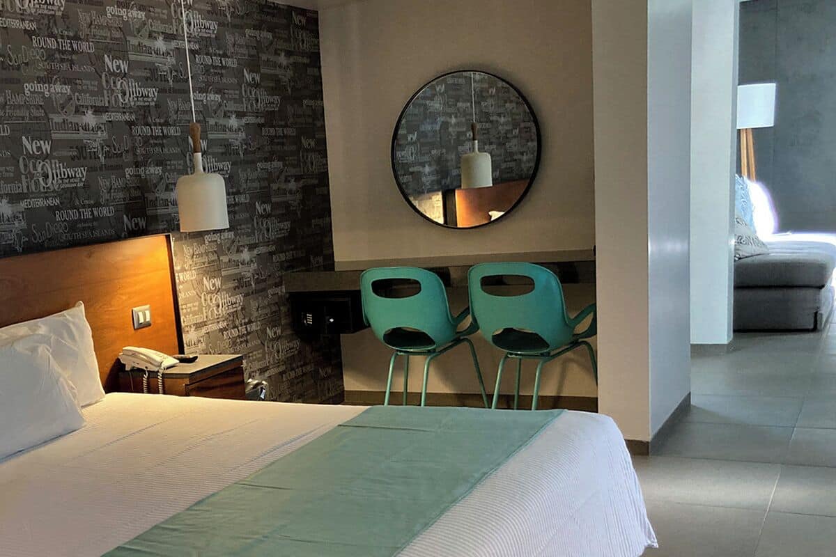 In-room safe, free WiFi, bed sheets