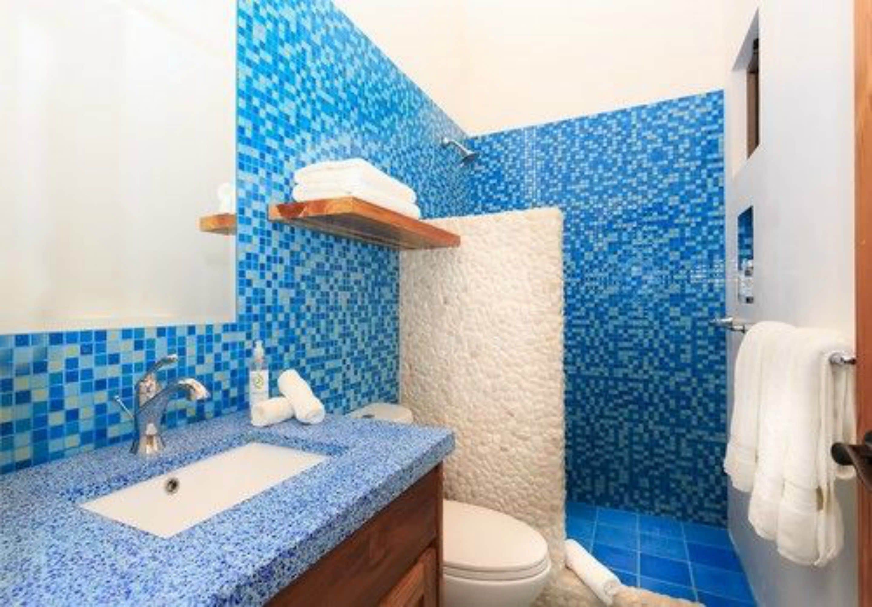 premium suite, pool view | hypo-allergenic bedding, pillow-top beds, in-room safe