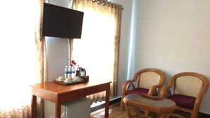 In-room safe, desk, free WiFi - White Sea Boutique Hotel (Sihanoukville)