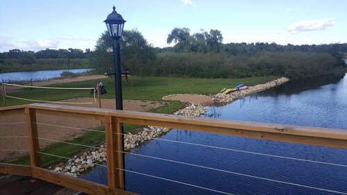 Lake's End Cabin Resort