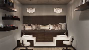 Couples treatment room(s)