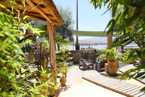 Bar (on property) - Le Petit Hotel du Flouka (Lalla Takarkoust)