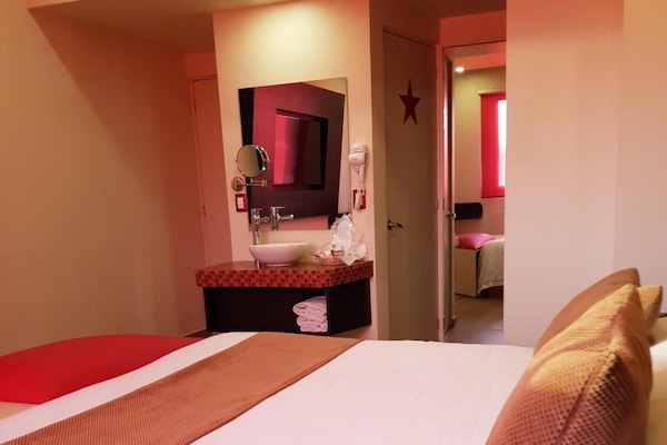 Kamar Standar | Brankas dan Wi-Fi gratis