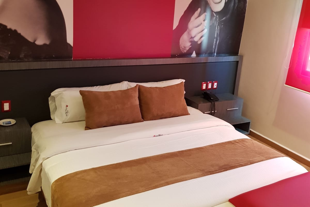 standard room | in-room safe, free wifi