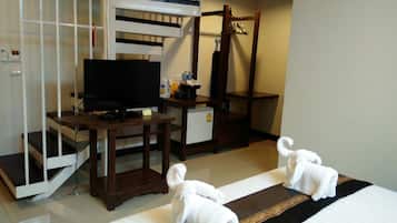 1 bedroom, desk, soundproofing, free WiFi