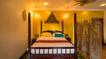 Deluxe Queen Room | In-room safe, individually decorated, individually furnished, desk