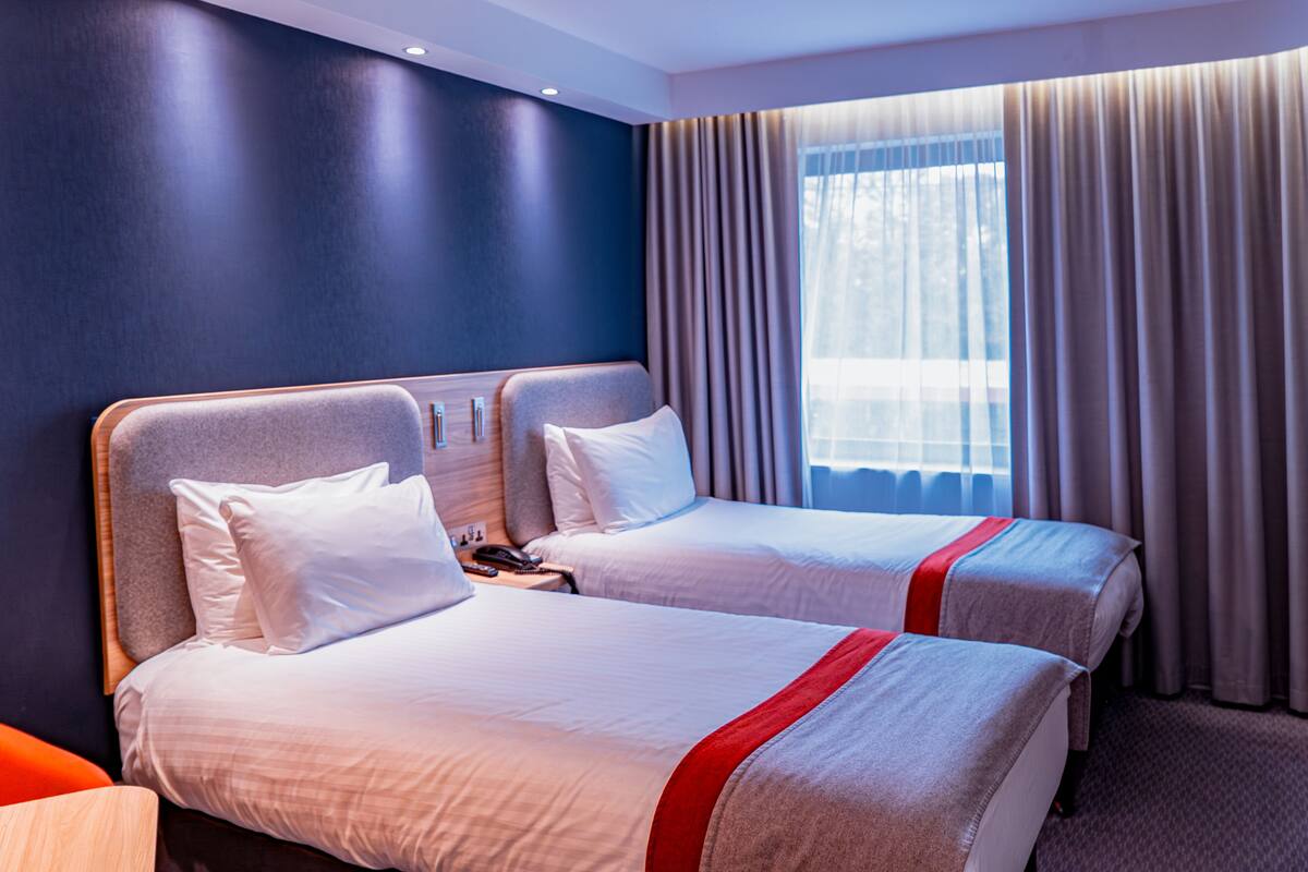 In-room safe, desk, laptop workspace, soundproofing