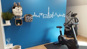 Gym - Holiday Inn Express Paris - Velizy by IHG (Velizy-Villacoublay)