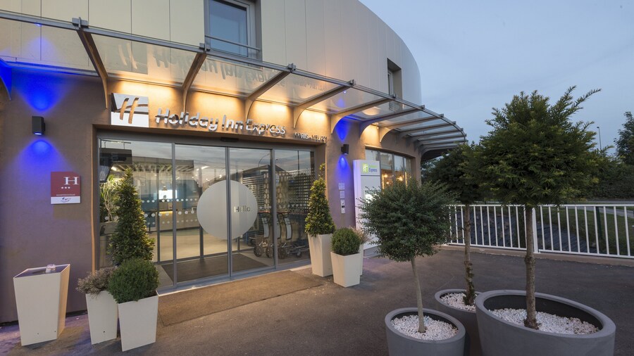 Holiday Inn Express Paris - Velizy by IHG