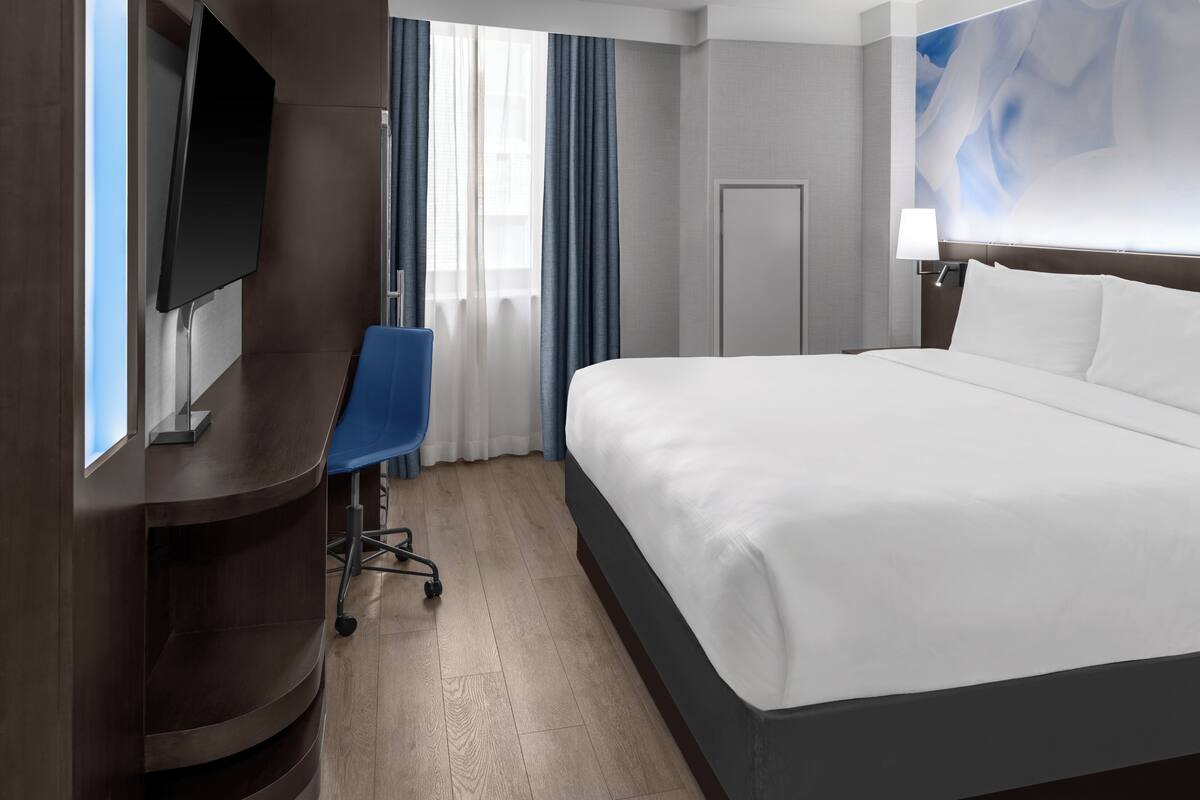 Hochwertige Bettwaren, Daunenbettdecken, Pillowtop-Betten, Zimmersafe