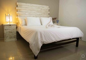 Double Room, Refrigerator