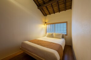 Traditional-Haus, 4 Schlafzimmer, Küche, Gartenblick | 3 Schlafzimmer, Zimmersafe, individuell dekoriert