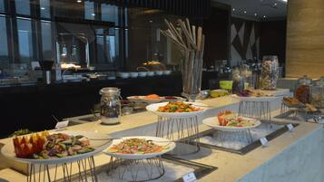 Daily buffet breakfast for a fee